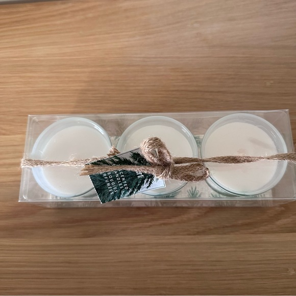 Pier 1 Three Scented Candles: holiday forest, fresh balsam, festive Evergreen - Picture 4 of 4